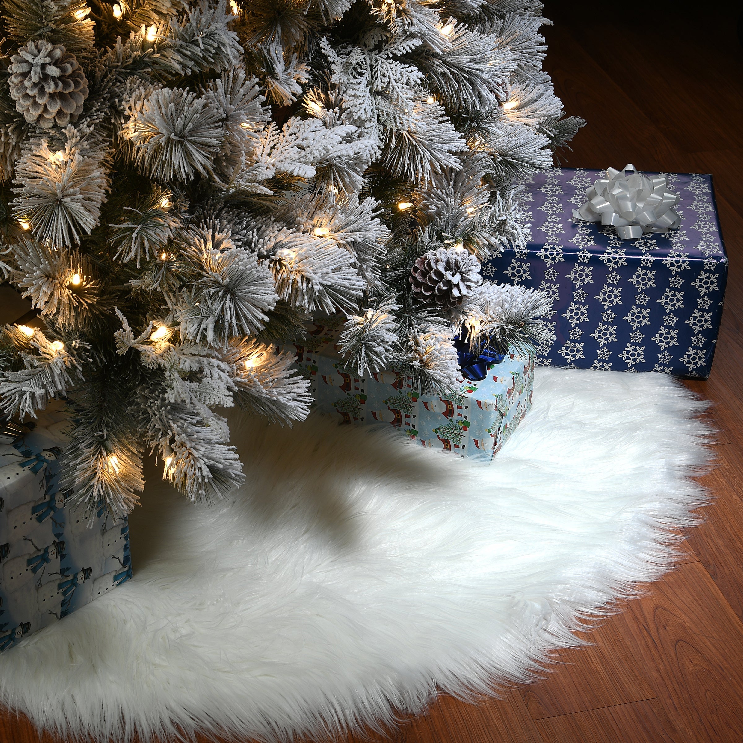 48 in. General Store Collection White High Pile Tree Skirt