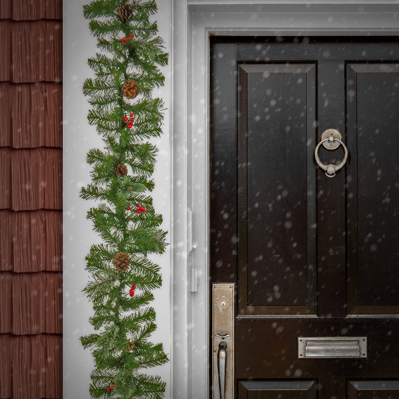 9 ft. Evergreen and Cashmere Tips Garland