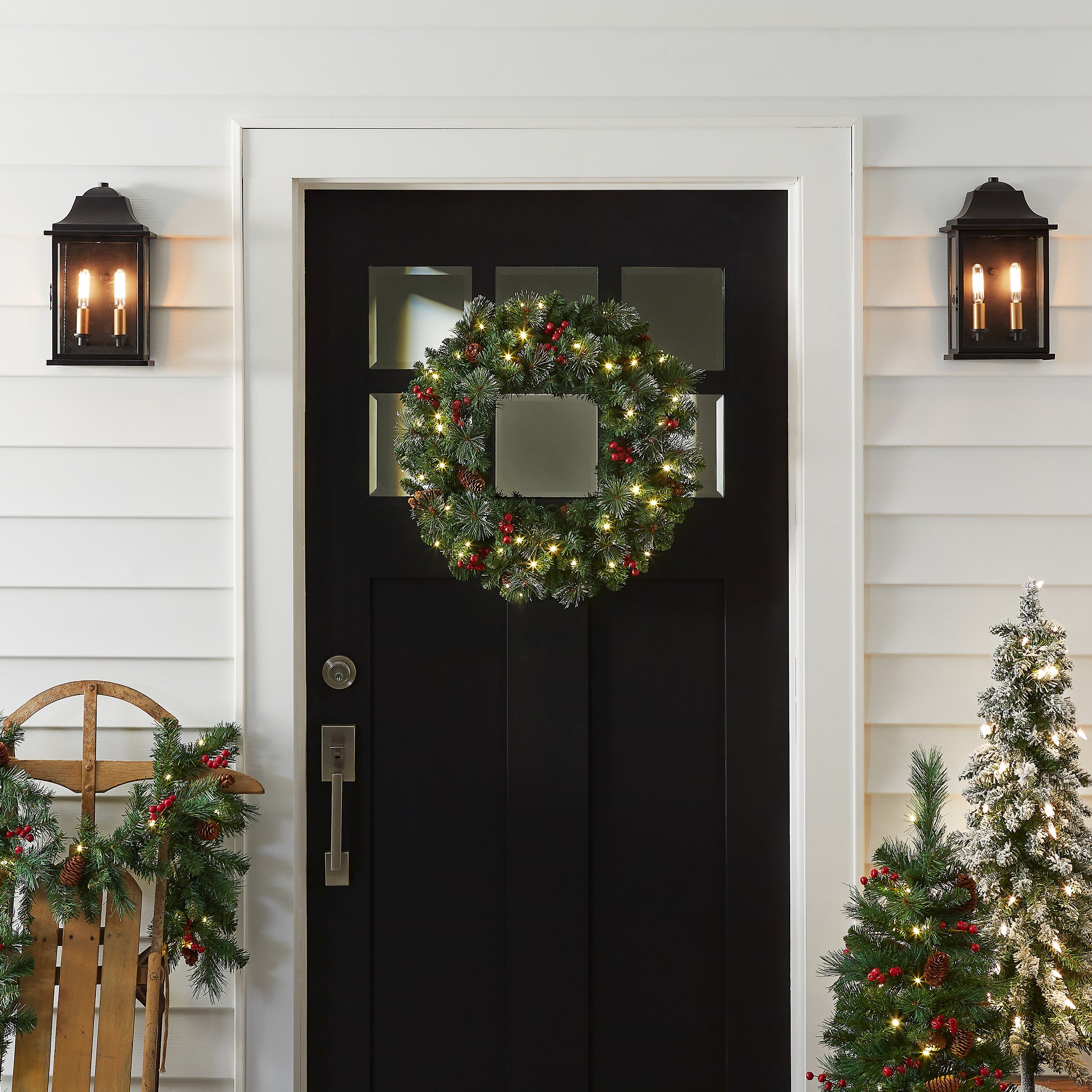 24 in. Pre-Lit Crestwood Spruce Wreath with Infinity Lights