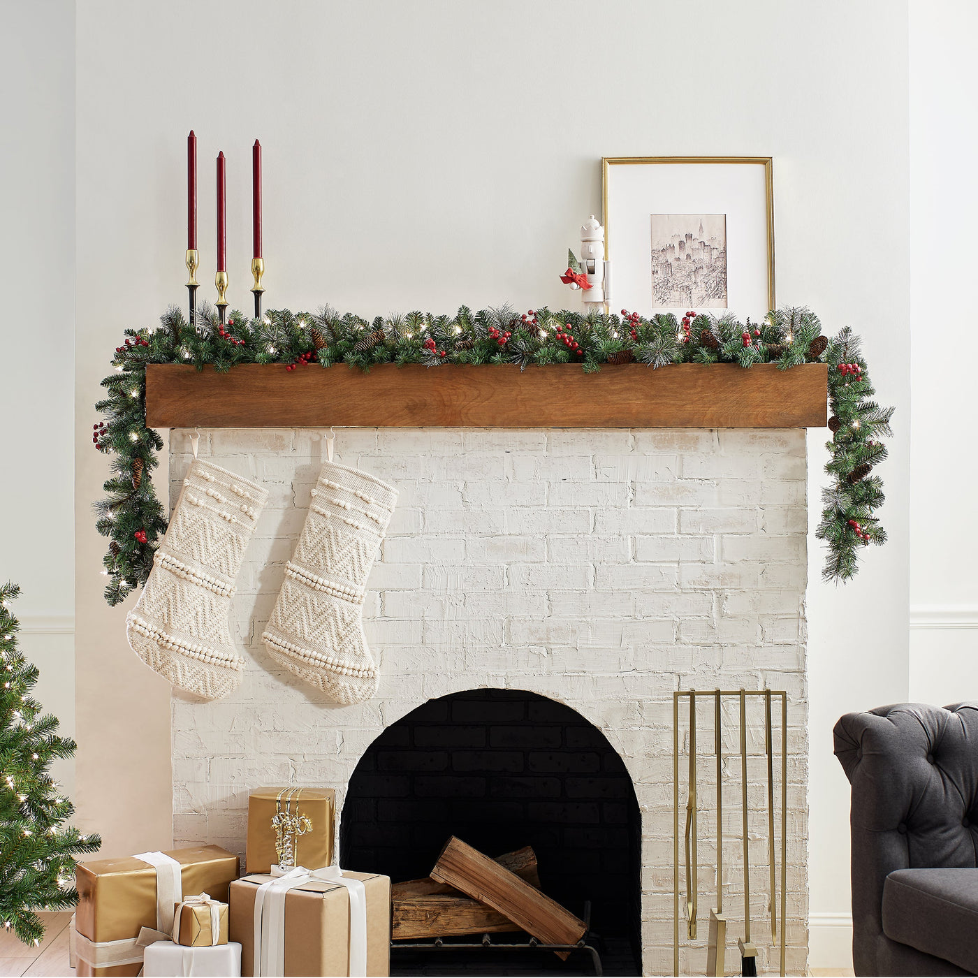 9 ft. Pre-Lit Crestwood Spruce Garland with Clear Lights