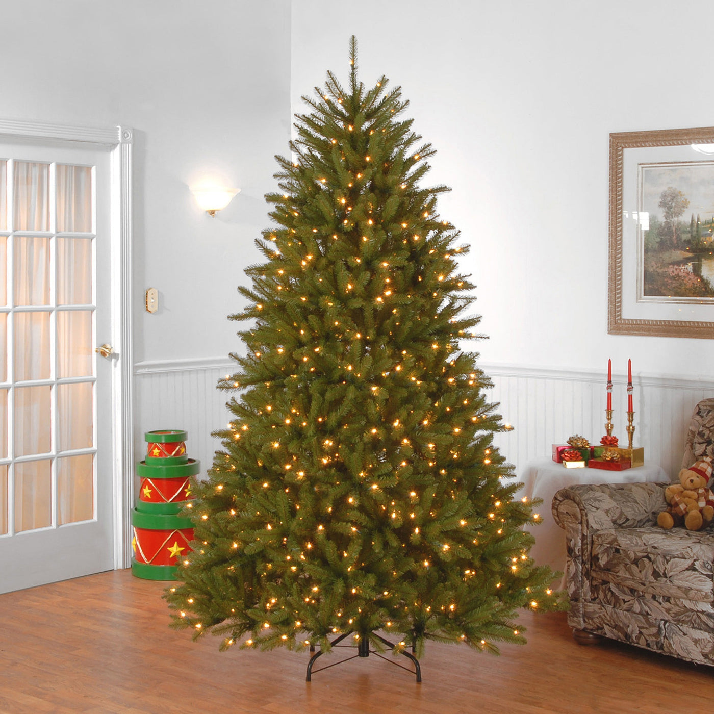 7.5 ft. Pre-Lit Dunhill Fir Tree with Clear Lights