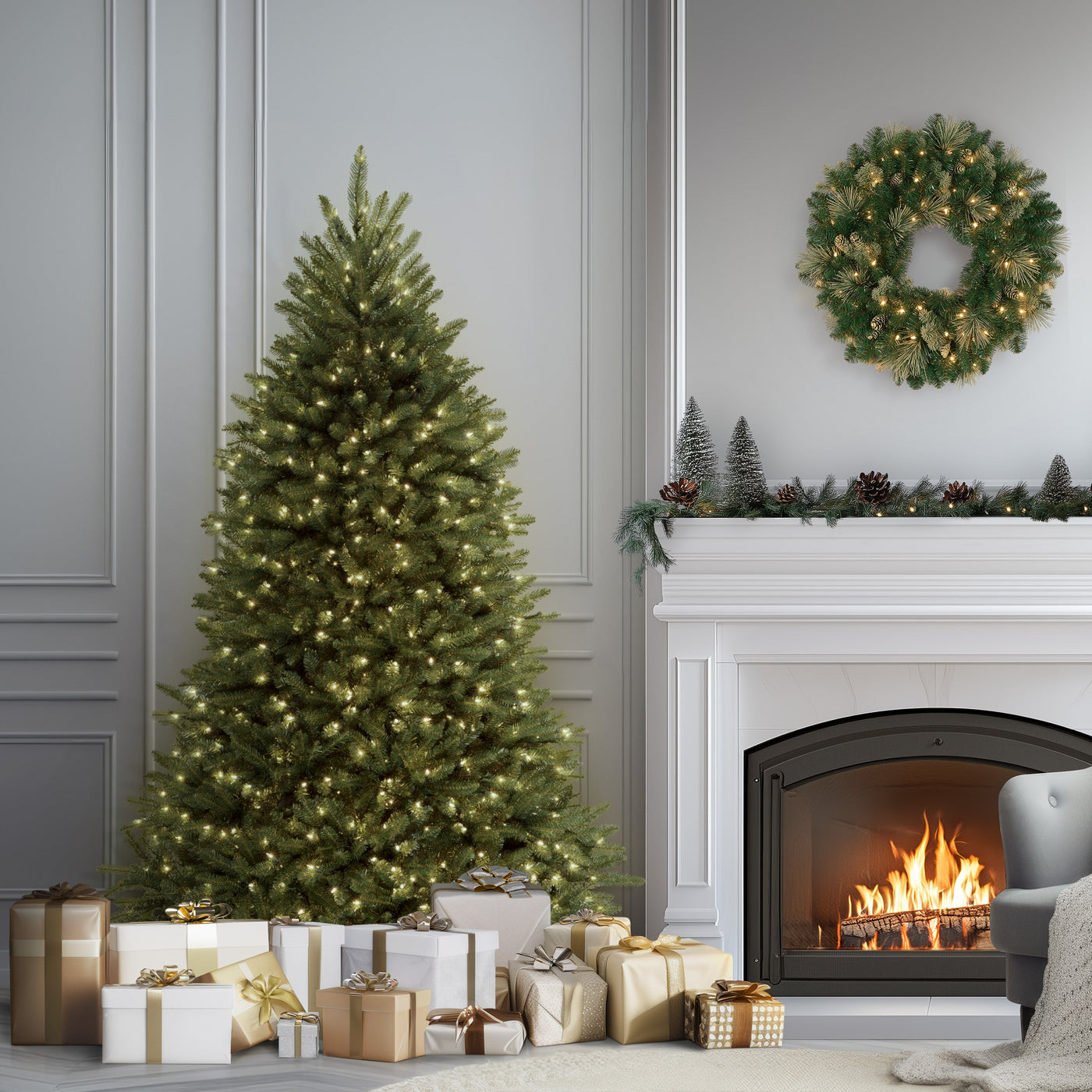 7.5 ft. Pre-Lit Dunhill Fir Tree with Clear Lights