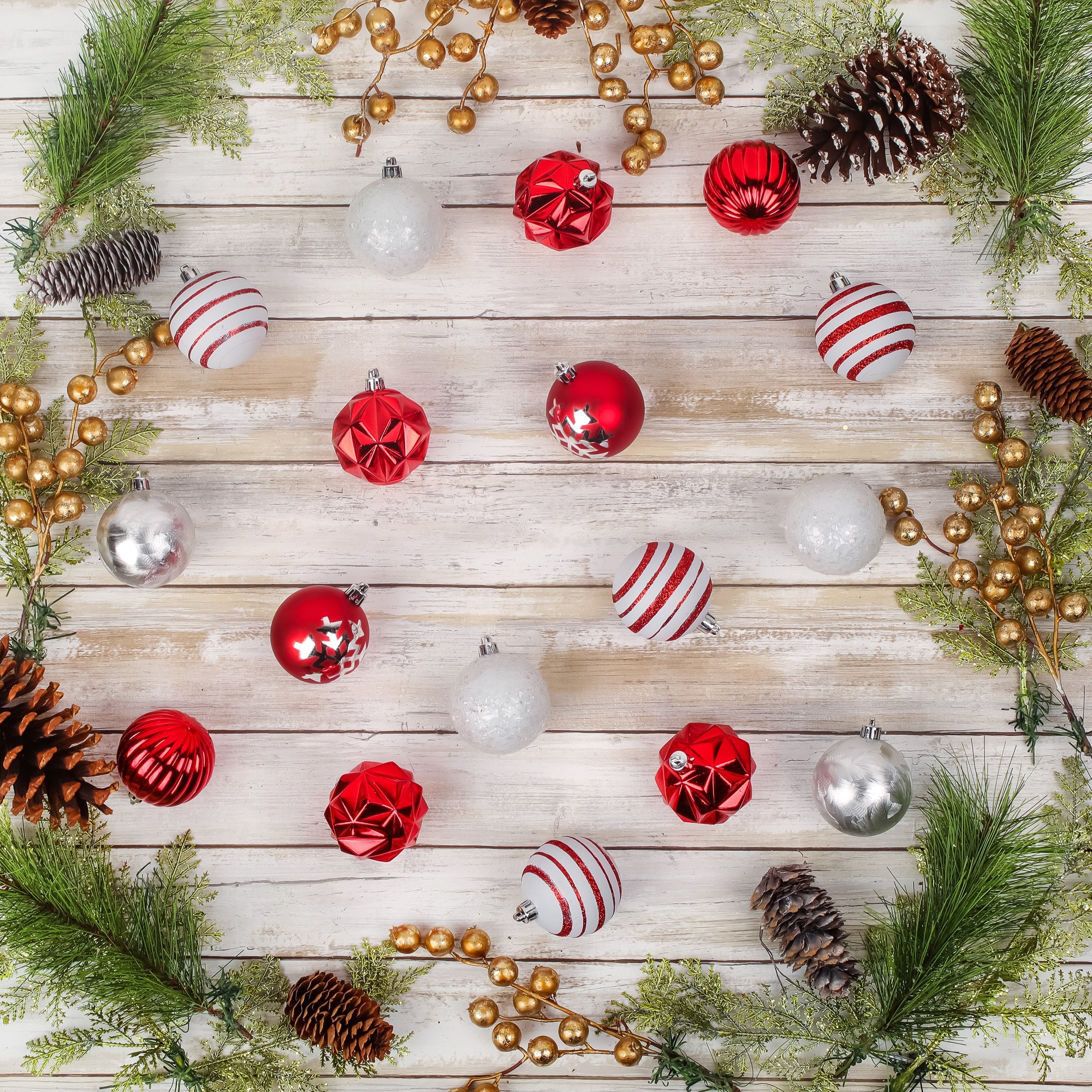 19 in. Red Xmas Ball Decor Set