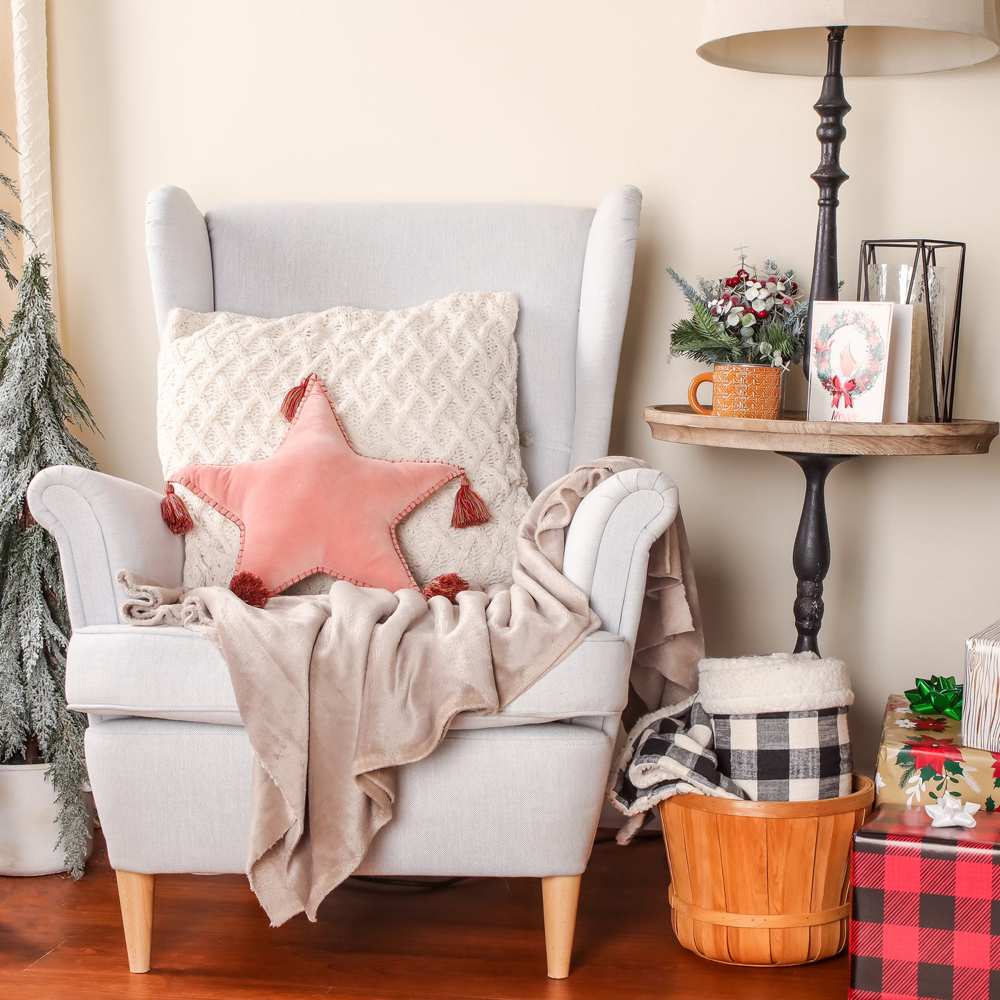 16 in. HGTV Home Collection Star Shape Pillow, Blush