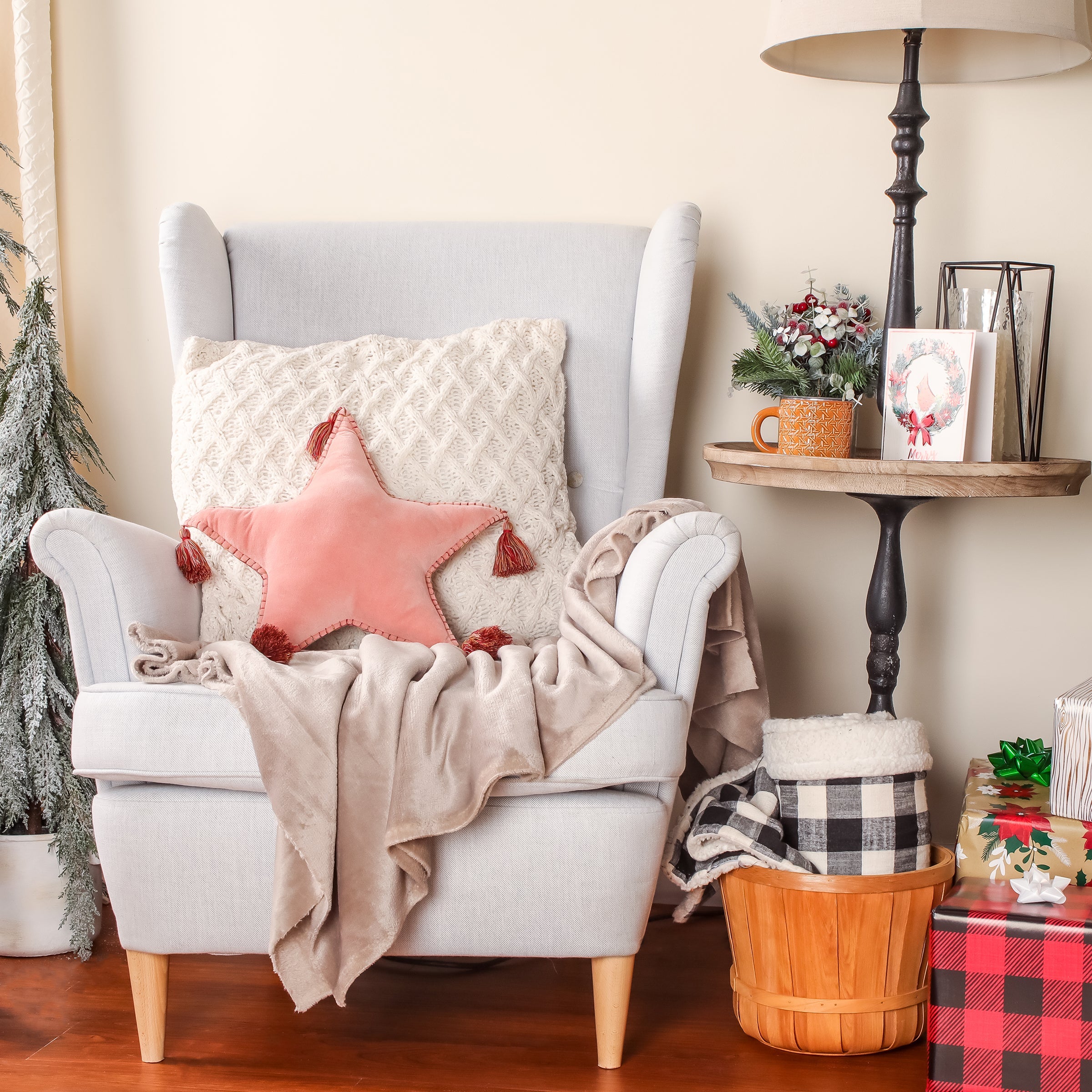 16 in. HGTV Home Collection Star Shape Pillow, Blush