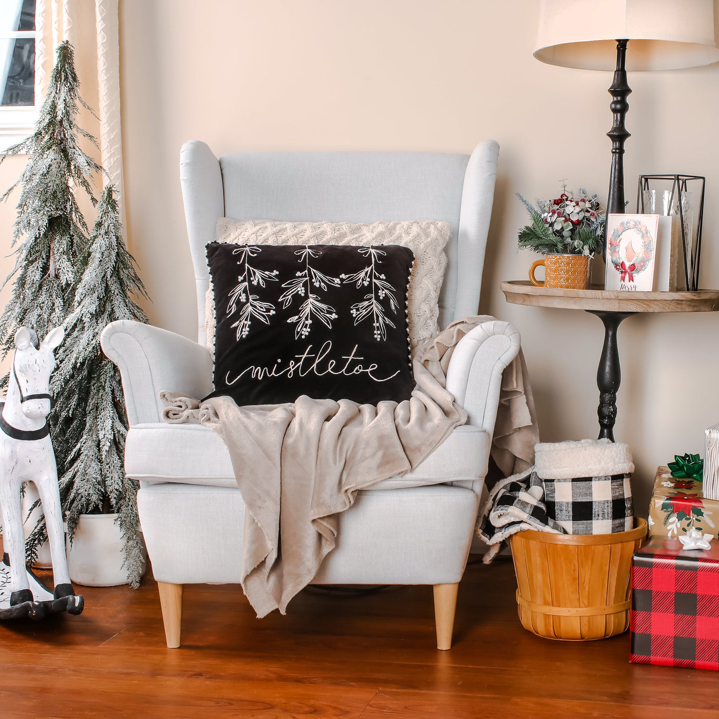 18 in. HGTV Home Collection Mistletoe Pillow