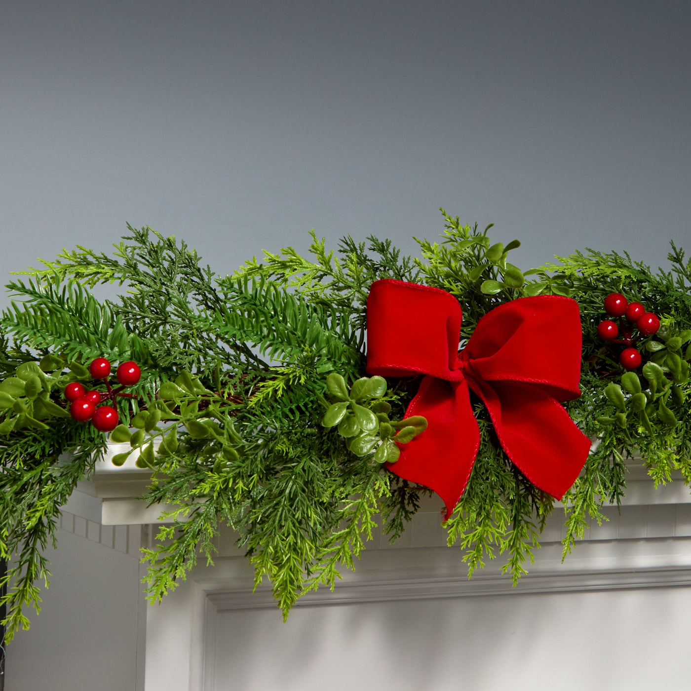 6 ft. Christmas Classic Garland