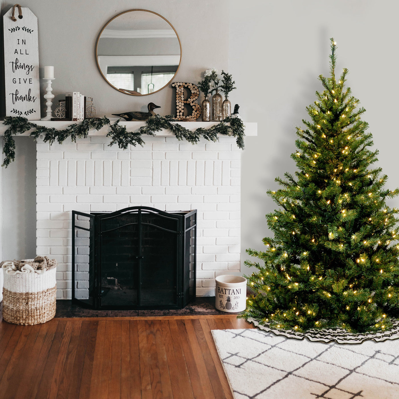 6 ft. Pre-Lit Kincaid Spruce Tree with Clear Lights