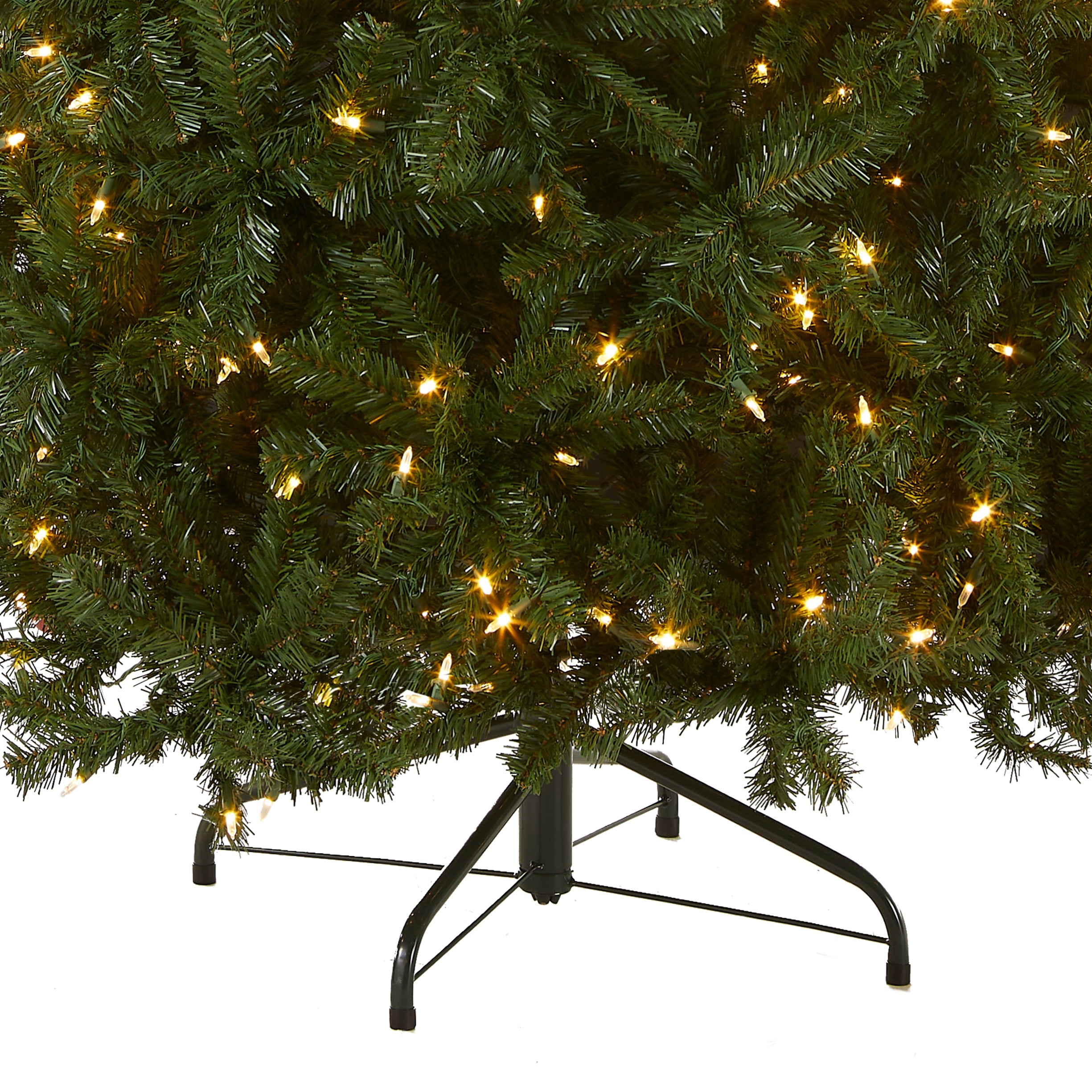 7.5 ft. Pre-Lit North Valley Spruce Tree with PowerConnect Dual Color LED Lights