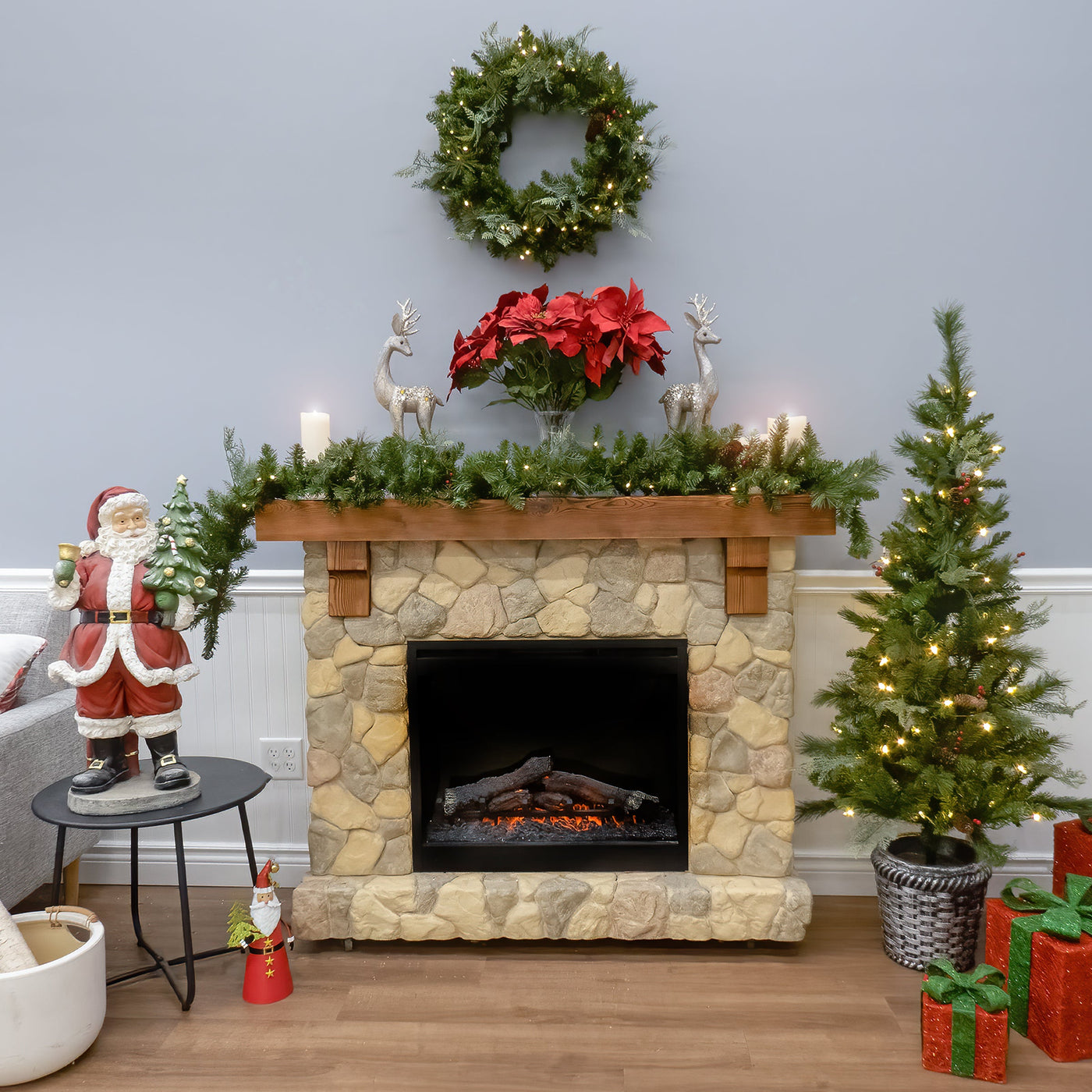 Pre-Lit Buzzard Pine Assortment Set of 1 Entrance Tree, 1 Wreath, 1 Garland