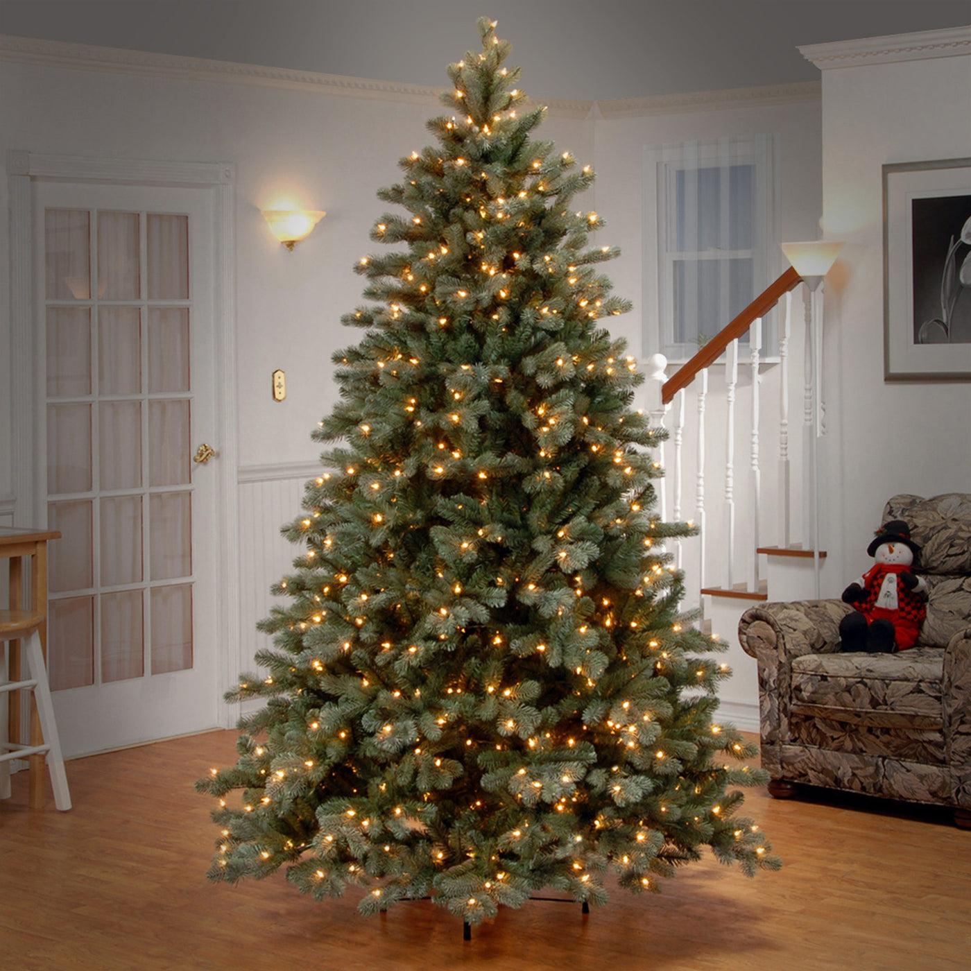 7.5 ft. Pre-Lit Colorado Spruce Frosted Tree with Clear Lights