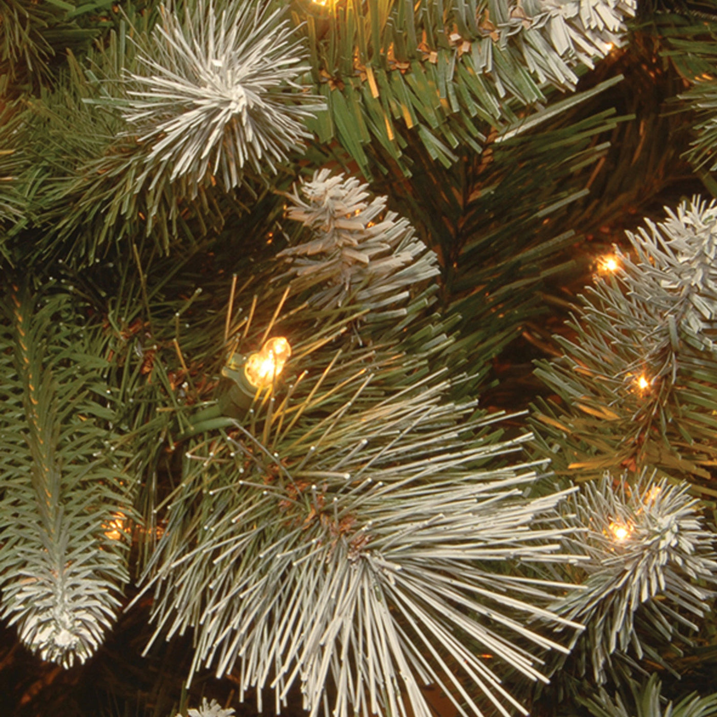 7.5 ft. Pre-Lit Alaskan Pine Frosted Tree with Clear Lights