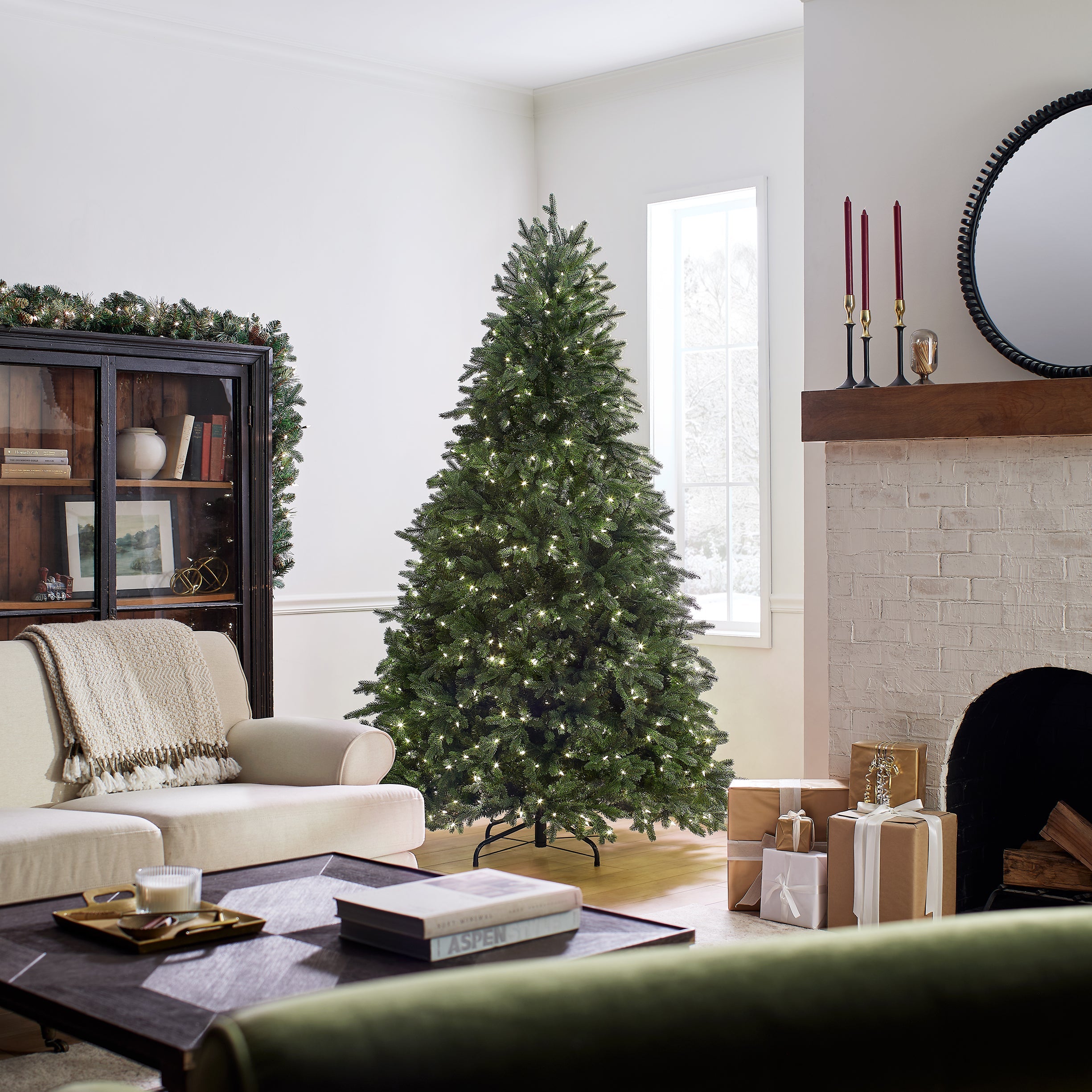 7.5 ft. Pre-Lit Princeton Fraser Fir Tree with PowerConnect and 800 Dual Color LED Lights