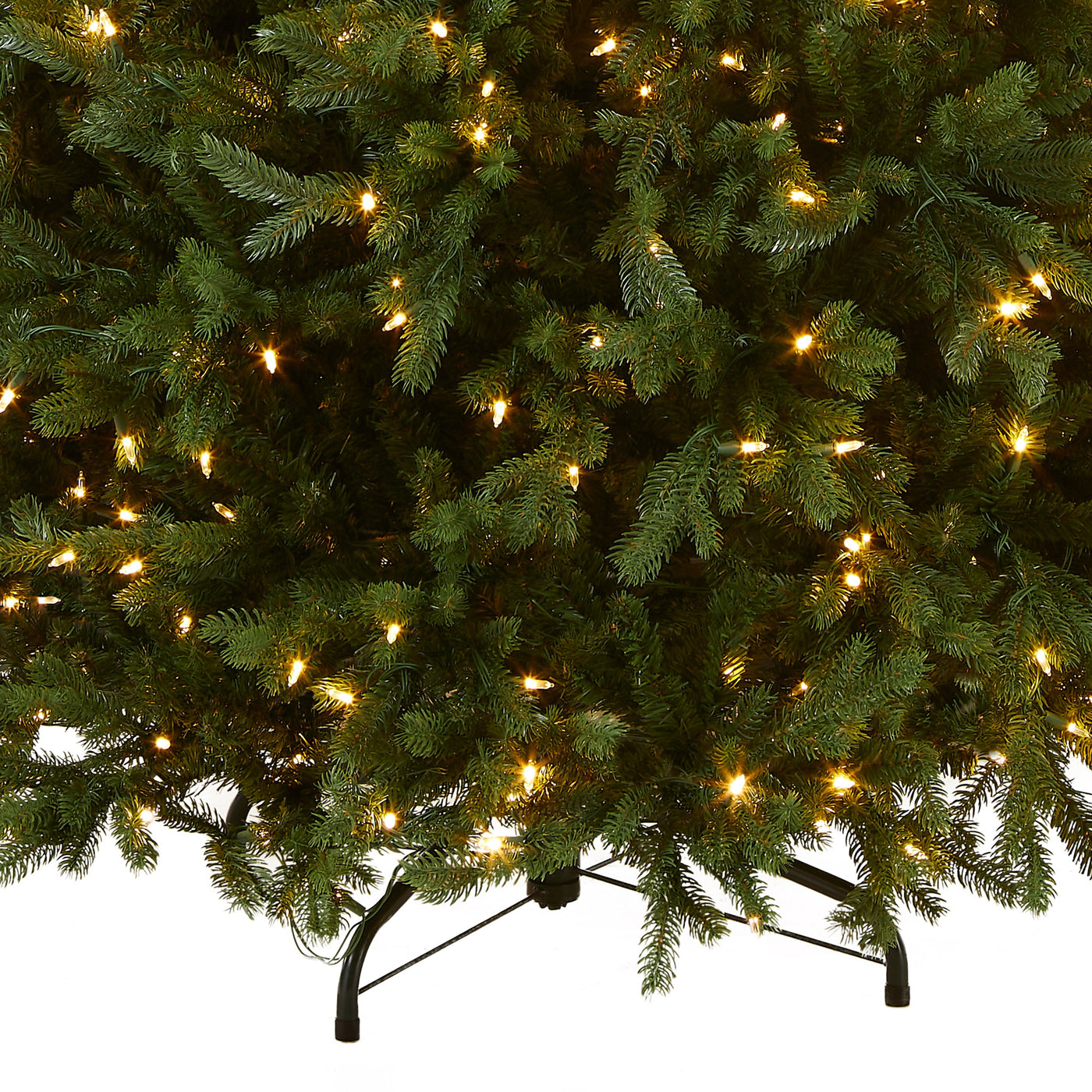 7.5 ft. Pre-Lit Princeton Fraser Fir Tree with PowerConnect and 800 Dual Color LED Lights