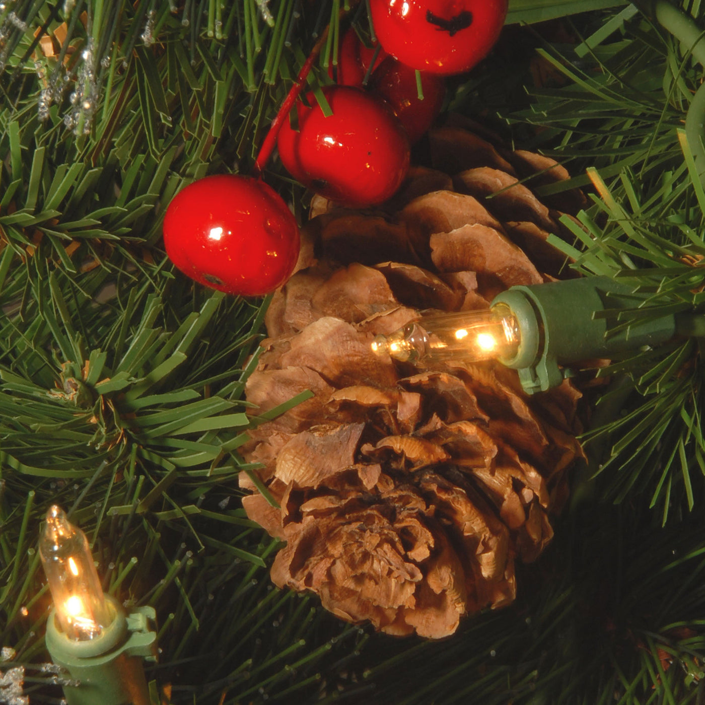 2 ft. Pre-Lit Crestwood Spruce Tree with Clear Lights
