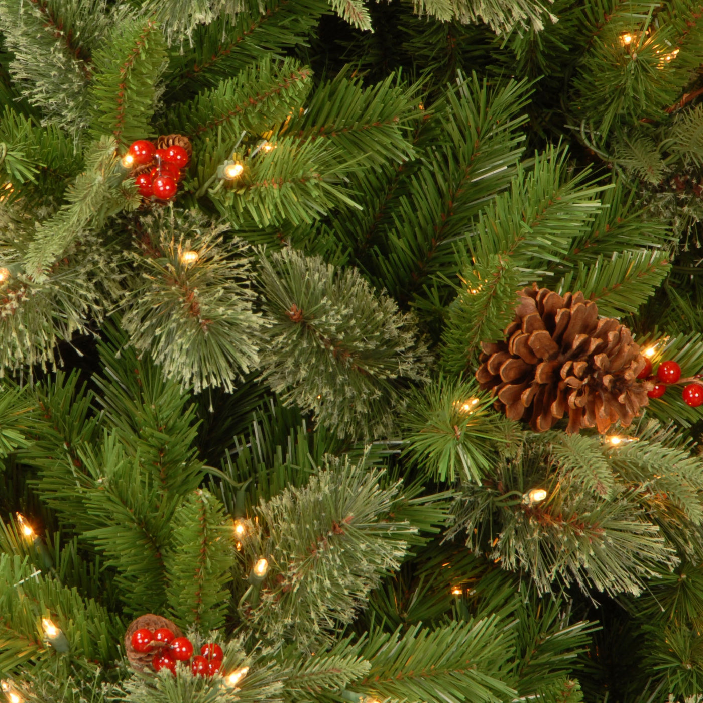 30 in. Pre-Lit Colonial Fir Wreath with Clear Lights